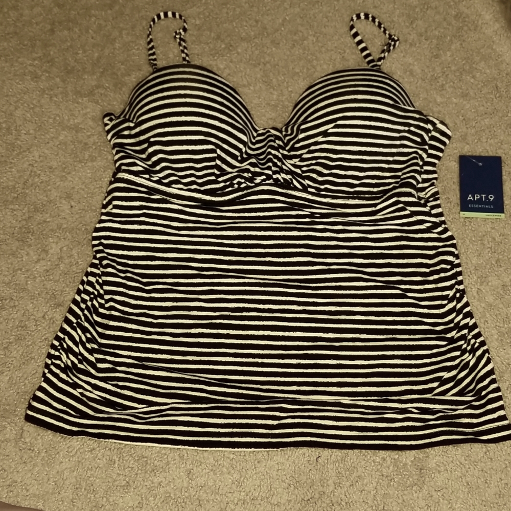 NWT black n white striped tankini top